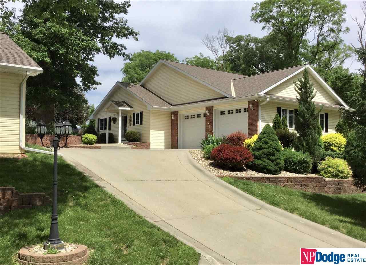 56190 Grande Oaks Ln, Glenwood, IA 51535 MLS 22008761 Redfin