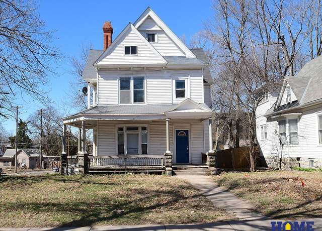 Property at 245 S 26th St, Lincoln, NE 68510, 5 beds, 2 baths