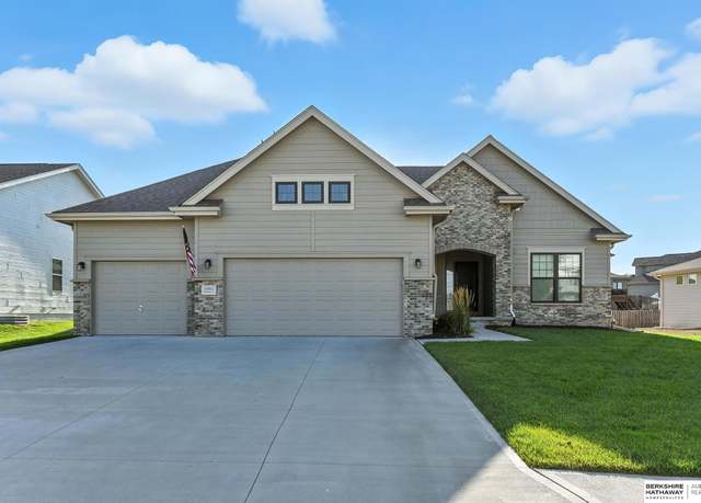 Property at 19842 Adams St, Omaha, NE 68135, 4 beds, 3 baths