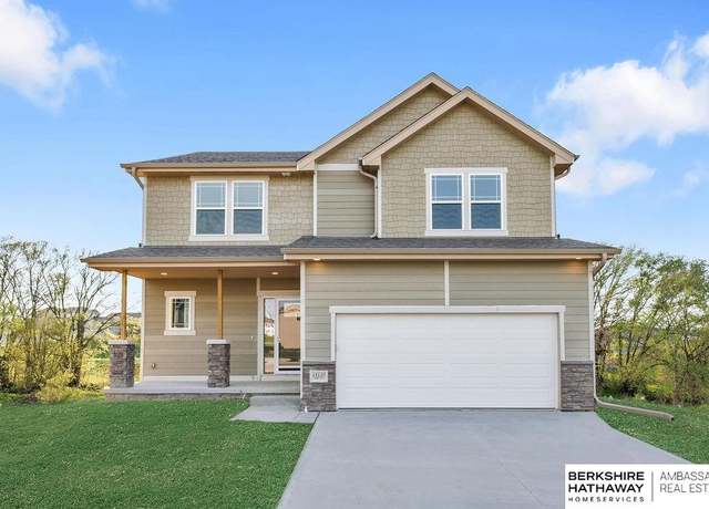 Property at 18120 Sage Cir, Omaha, NE 68136, 3 beds, 3 baths