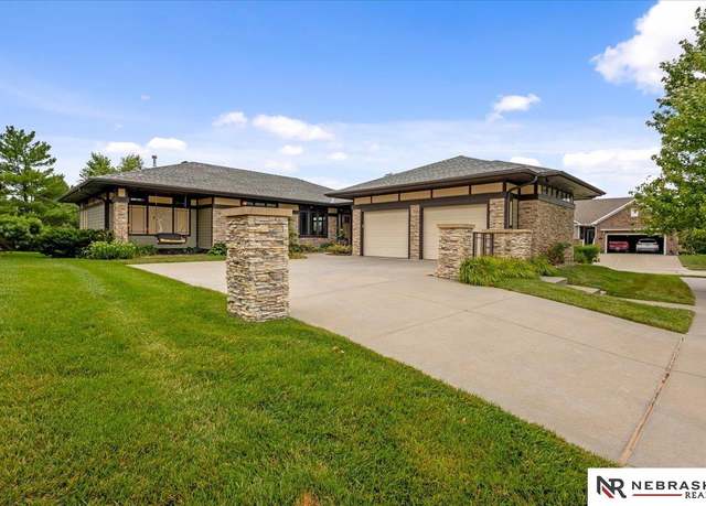 Property at 367 Bushclover Rd, Lincoln, NE 68521, 3 beds, 6 baths
