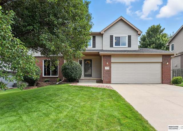 Property at 17117 K St, Omaha, NE 68135, 4 beds, 2.5 baths