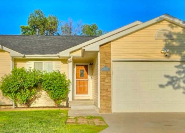 Property at 19003 Morrissey Cir, Omaha, NE 68022, 4 beds, 3 baths