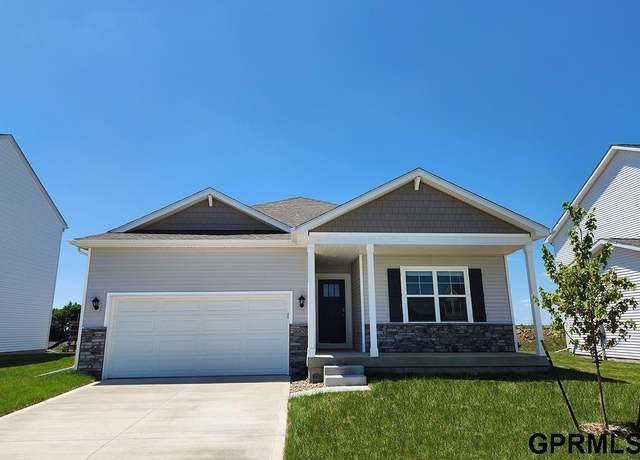 Property at 17651 Portal St, Omaha, NE 68137, 4 beds, 3 baths