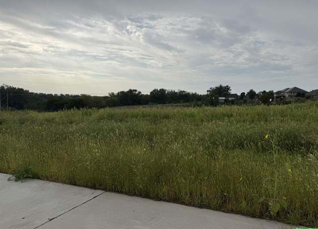 Property at 22715 Quarry Ln, Gretna, NE 68028