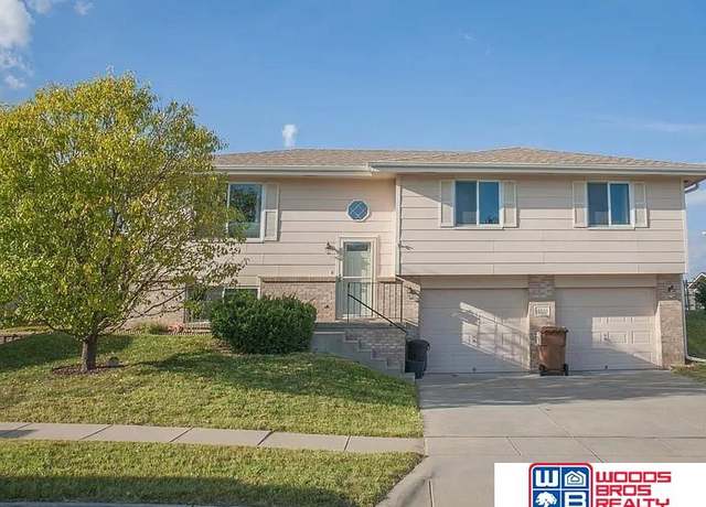 Property at 5320 W Butler Ave, Lincoln, NE 68524, 3 beds, 2 baths