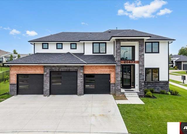 Property at 20477 B St, Elkhorn, NE 68022, 6 beds, 4.5 baths