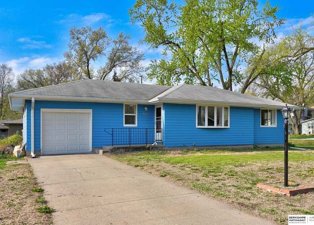Property at 8539 Hamilton St, Omaha, NE 68114, 3 beds, 2 baths