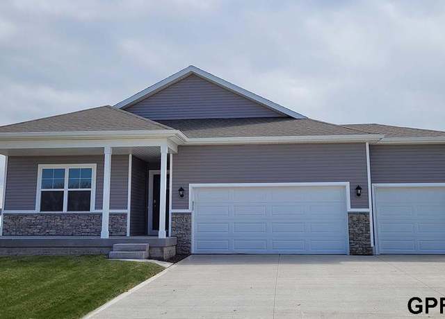 Property at 6312 Harvest Dr, Papillion, NE 68157, 4 beds, 3 baths