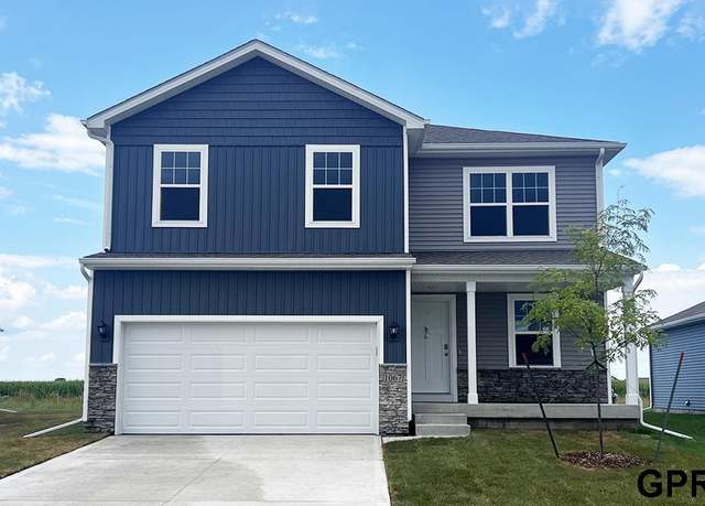 Property at 12701 S 205th St, Gretna, NE 68028, 4 beds, 2.5 baths