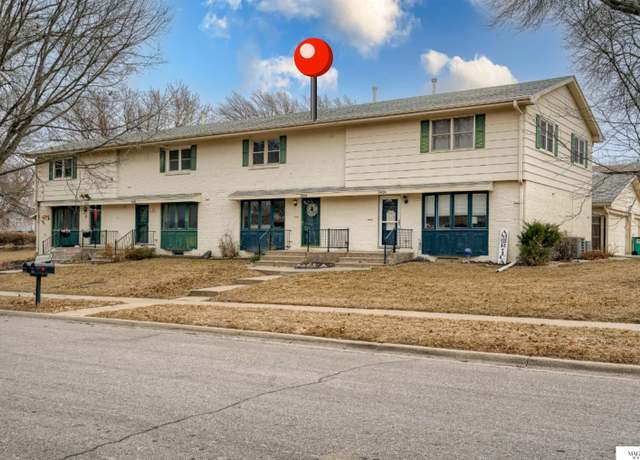 Property at 5424 Canterbury Ln #5424, Lincoln, NE 68512, 2 beds, 2 baths