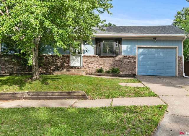 Property at 2248 NW 50 St, Lincoln, NE 68524, 3 beds, 1.5 baths
