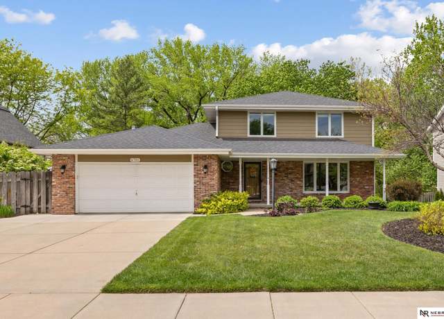 Property at 6701 Crooked Creek Dr, Lincoln, NE 68516, 3 beds, 3.5 baths