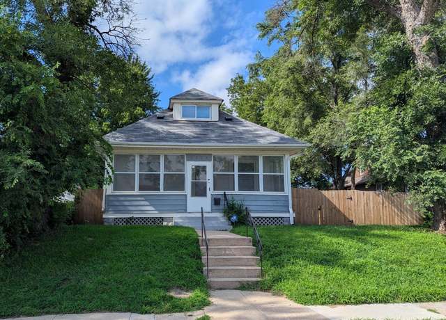 Property at 4324 Grand Ave, Omaha, NE 68111, 3 beds, 1.5 baths