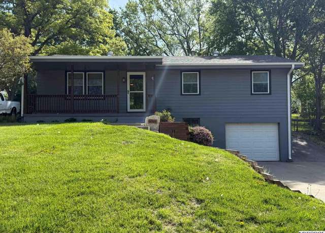 Property at 6911 N 64th St, Omaha, NE 68152, 3 beds, 2.5 baths
