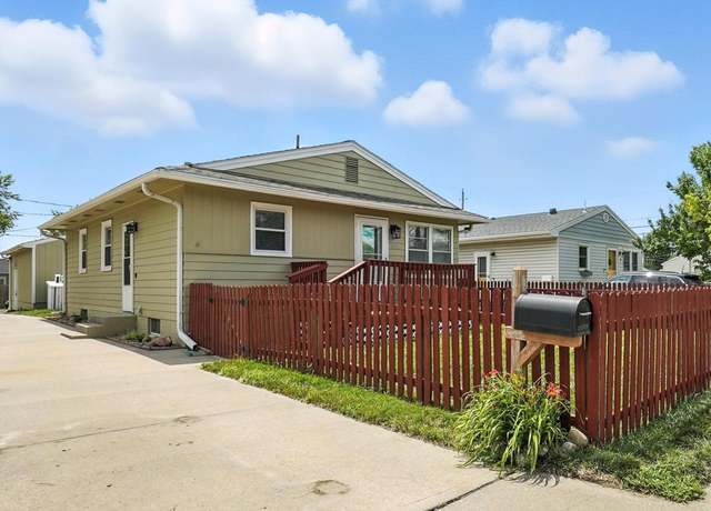 Property at 3455 9th Ave, Council Bluffs, IA 51501, 3 beds, 1 bath