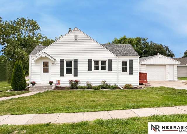 Property at 210 Cedar St, Springfield, NE 68059, 2 beds, 1 bath