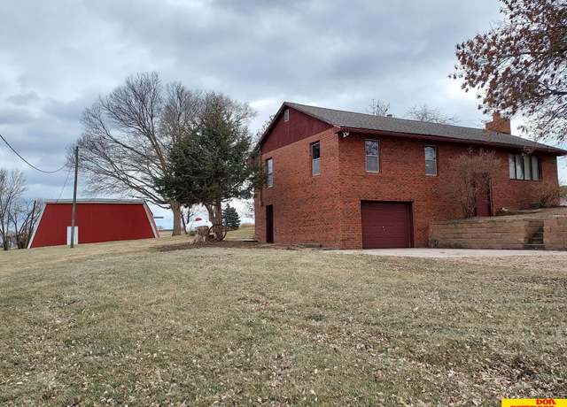 Property at 12613 24th Ave, Plattsmouth, NE 68048, 3 beds, 3 baths