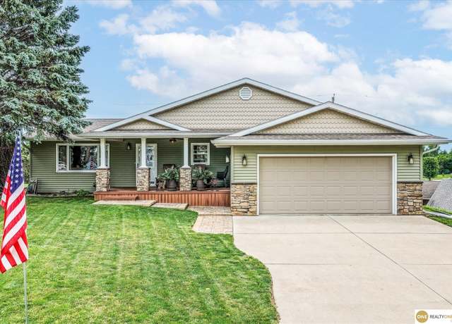 Property at 12 Parkview Cir, Dunlap, IA 51529, 3 beds, 2 baths