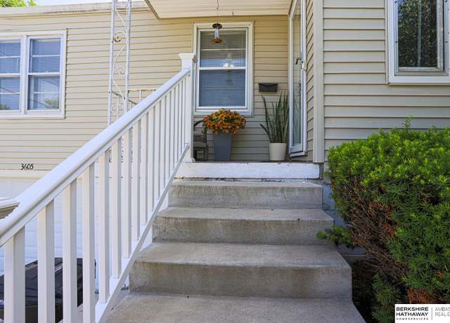 Property at 3605 N 67 Ave, Omaha, NE 68104, 3 beds, 1.5 baths