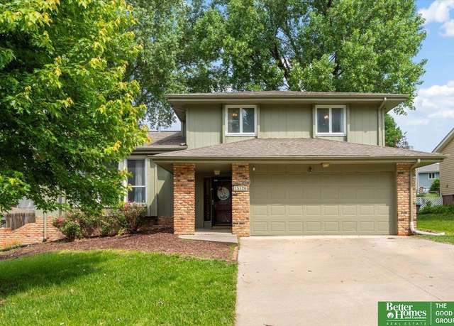 Property at 15126 Fieldcrest Dr, Omaha, NE 68154, 4 beds, 2.5 baths