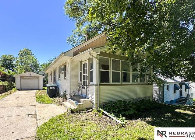 Property at 4807 Binney St, Omaha, NE 68104, 2 beds, 1 bath