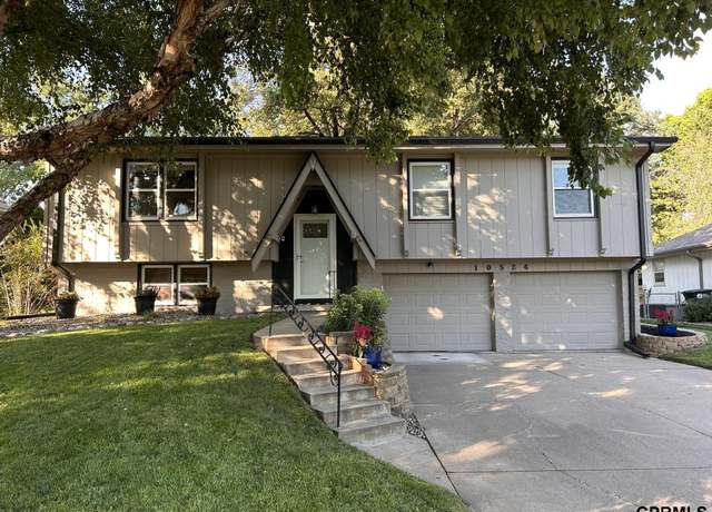 Property at 10524 U St, Omaha, NE 68127, 3 beds, 2.5 baths