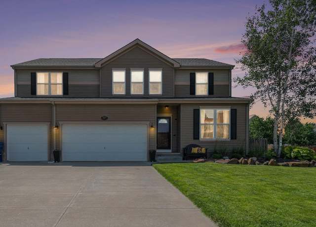 Property at 10804 S 110th St, Papillion, NE 68046, 5 beds, 2.5 baths