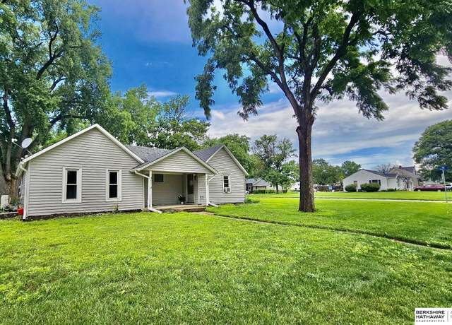 Property at 451-453 N 10th St, Blair, NE 68008, 3 beds, 2 baths