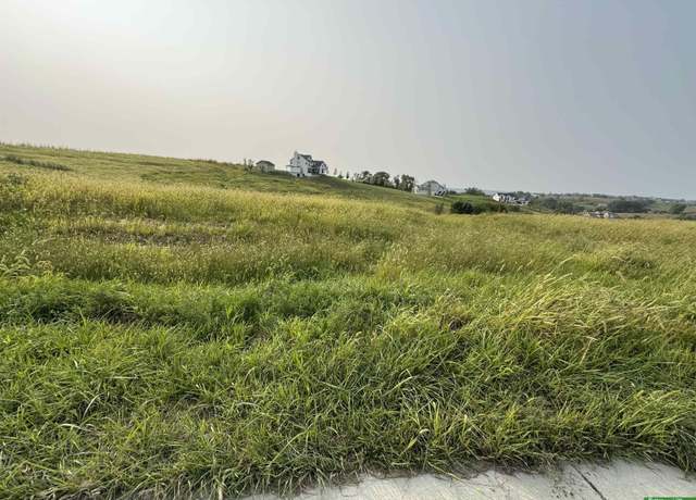 Property at 12018 S 229th St, Gretna, NE 68028