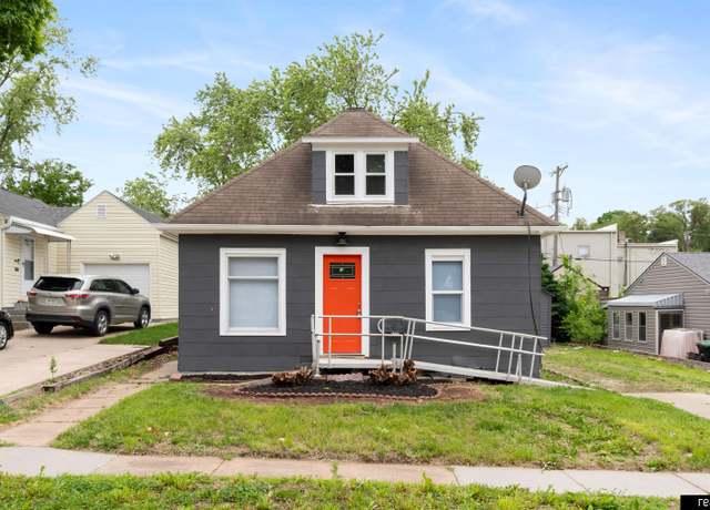 Property at 6935 Binney St, Omaha, NE 68104, 2 beds, 1 bath