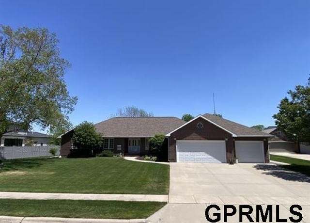 Property at 1951 W Camino Real St, Columbus, NE 68601, 3 beds, 3 baths
