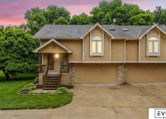 Property at 514 Kayleen Dr, Bellevue, NE 68005, 3 beds, 3 baths