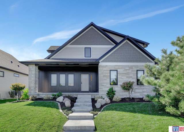 Property at 7727 S 94th Bay, Lincoln, NE 68526, 5 beds, 3 baths