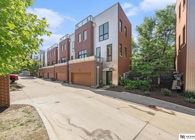 Property at 1131 Marcy Plz, Omaha, NE 68108, 2 beds, 1.5 baths