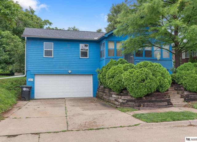 Property at 5817 S 50th St, Omaha, NE 68117, 2 beds, 1 bath