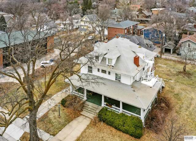 Property at 2144 Washington St, Lincoln, NE 68502, 8 beds, 6 baths
