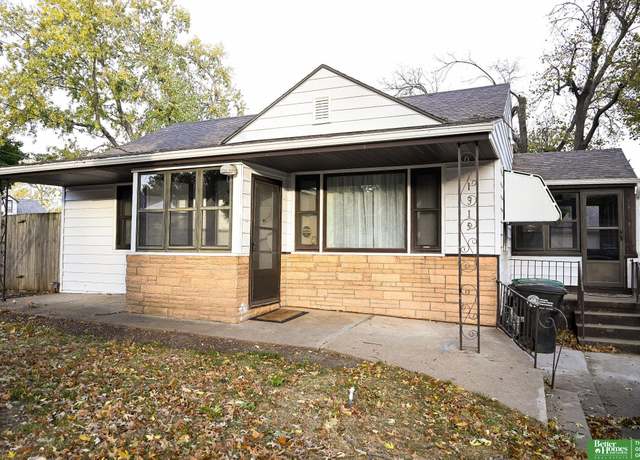 Property at 1315 S 51 St, Omaha, NE 68106, 2 beds, 2 baths