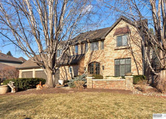 Property at 12912 Burt St, Omaha, NE 68154, 5 beds, 3.5 baths