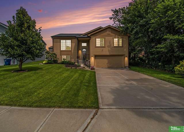 Property at 13909 S 43 St, Bellevue, NE 68123, 3 beds, 2 baths