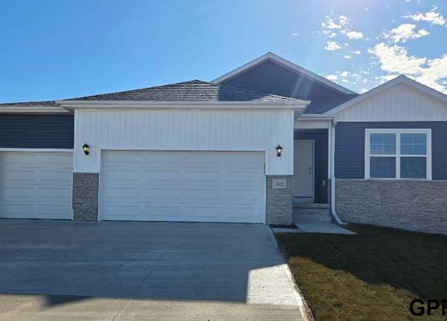 Property at 18455 Rose Lane Rd, Gretna, NE 68136, 4 beds, 3 baths