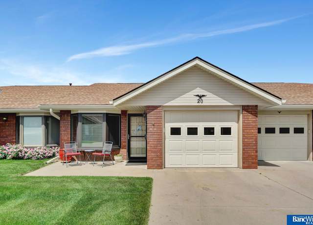 Property at 4339 Normal Blvd #20, Lincoln, NE 68506, 2 beds, 1.5 baths
