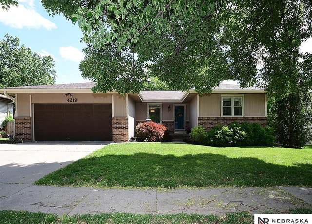 Property at 4219 Browning St, Lincoln, NE 68516, 2 beds, 2 baths