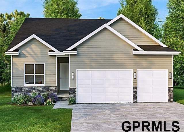 Property at 6317 S 208 Ave, Elkhorn, NE 68022, 4 beds, 3 baths