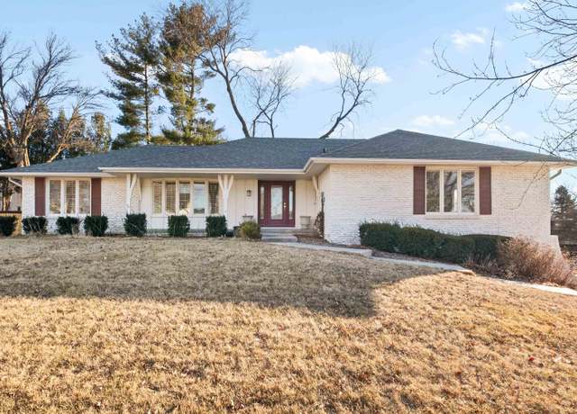 Property at 12619 Shirley St, Omaha, NE 68144, 3 beds, 3.5 baths
