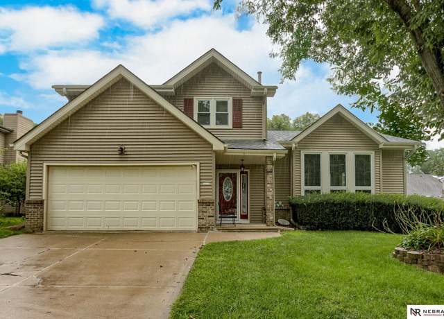 Property at 1611 N 150th Plz, Omaha, NE 68154, 3 beds, 3.5 baths