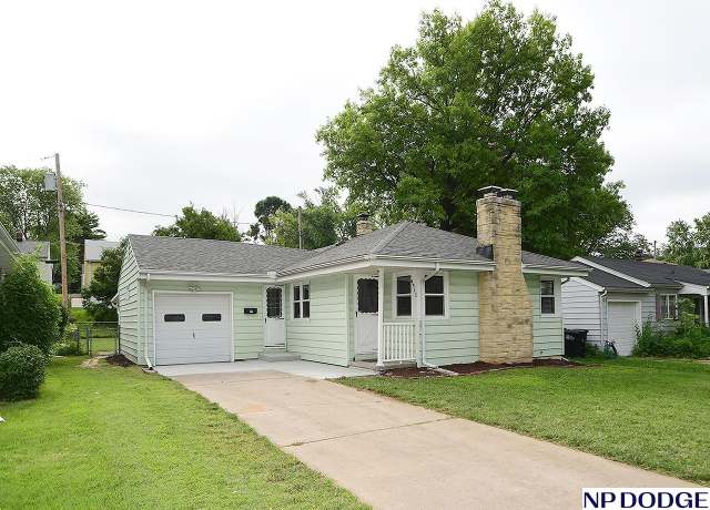 Property at 4317 N 55th St, Omaha, NE 68104, 3 beds, 1.5 baths