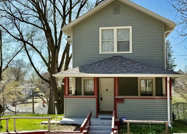 Property at 5906 N 34th St, Omaha, NE 68111, 3 beds, 2 baths