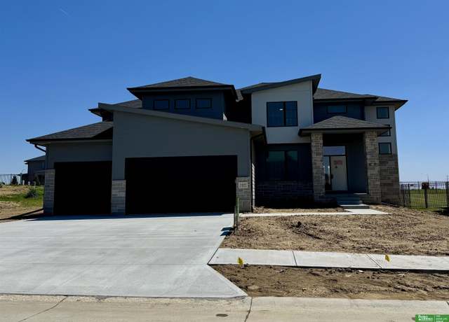 Property at 5409 N 196th Ave, Elkhorn, NE 68022, 5 beds, 4.5 baths