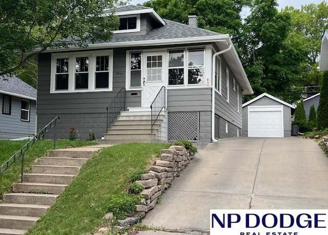 Property at 1406 S 55 St, Omaha, NE 68106, 2 beds, 2 baths